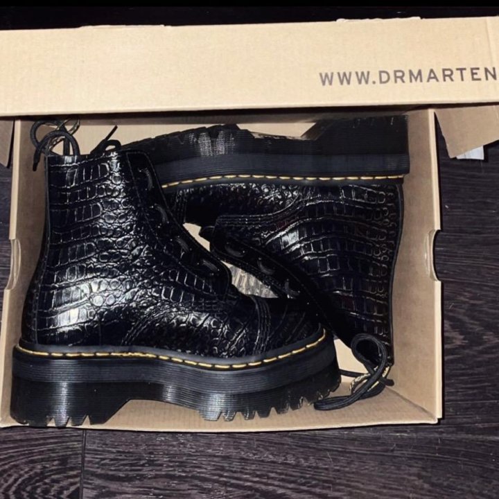 Ботинки Dr. Martens, размер 38