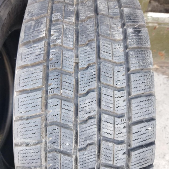 Шины всесезоны 215/60/16 Goodyear