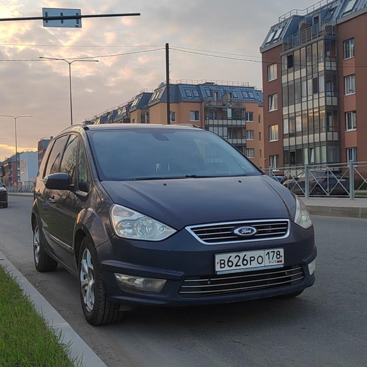 Ford Galaxy, 2012