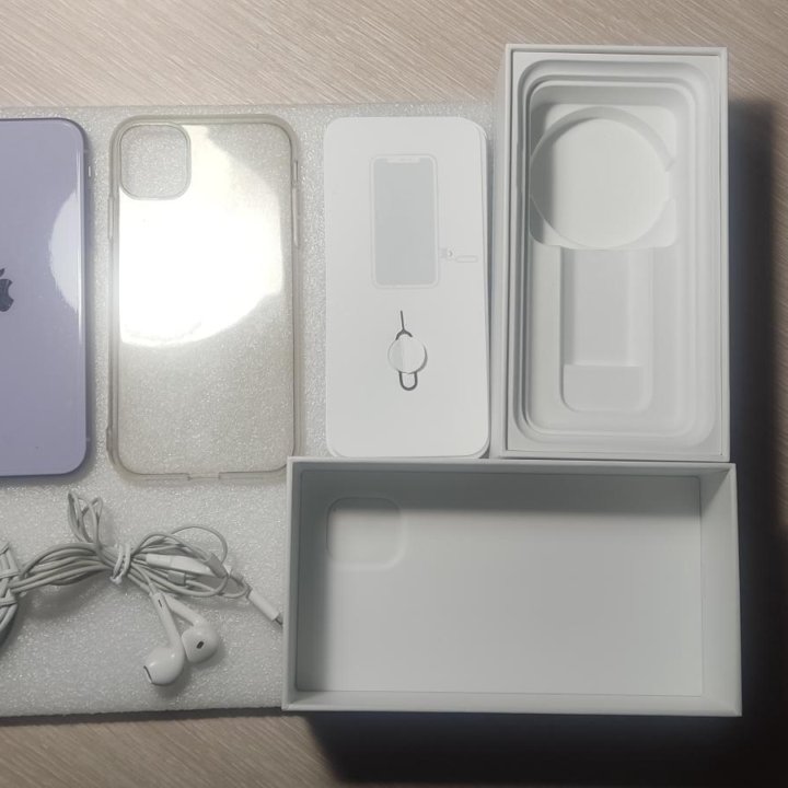 iPhone 11, 128 ГБ