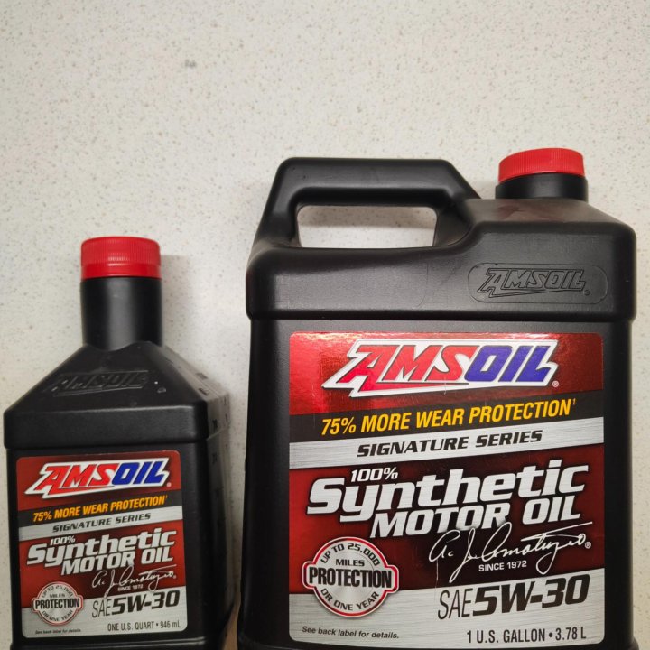 AMSOIL Signature Series 5W-30 Synthetic Motor Oil