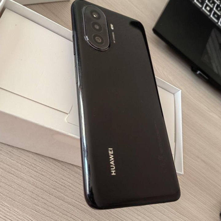 Huawei nova y70