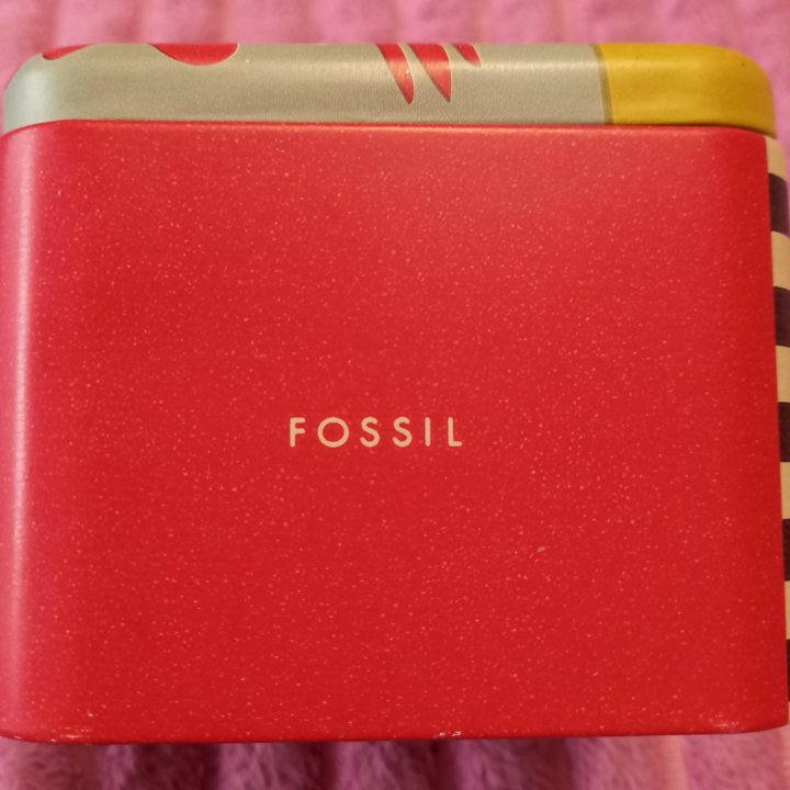 Часы женские Fossil