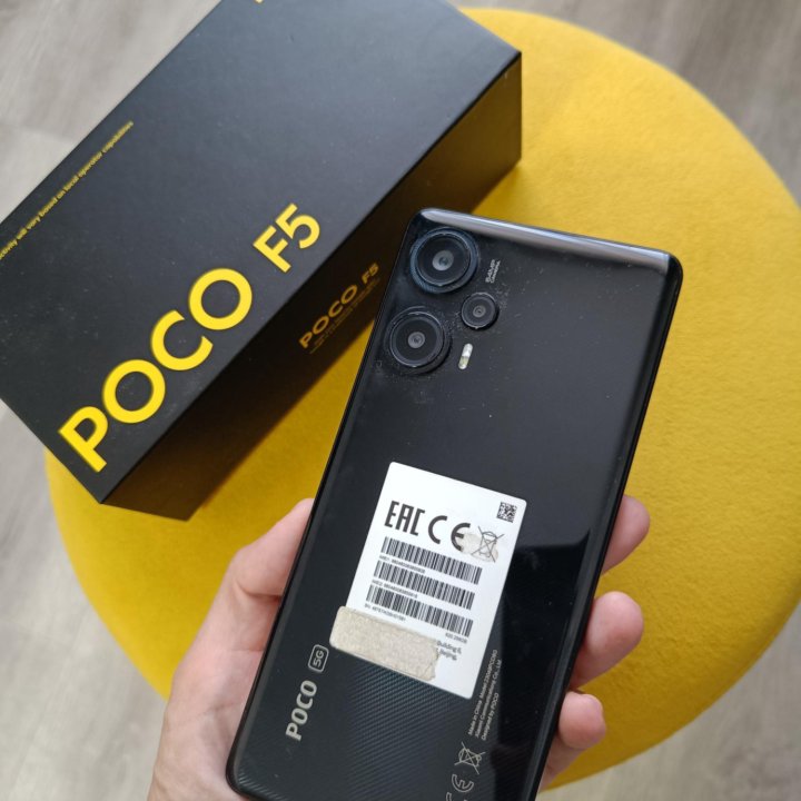 Смартфон POCO F5