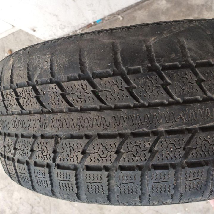 Шины зимние нешип. Toyo GSI-5 205/55 R16 94T