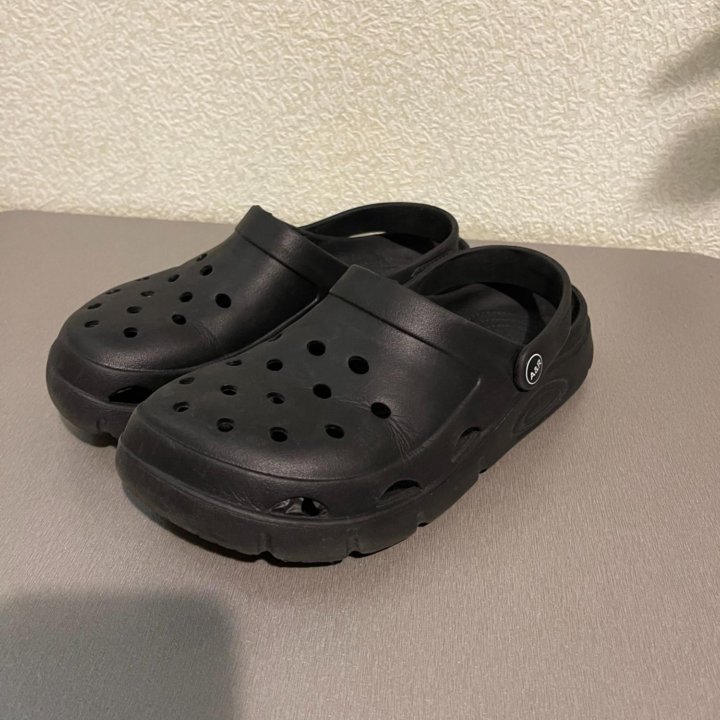 Crocs унисекс Atlastride