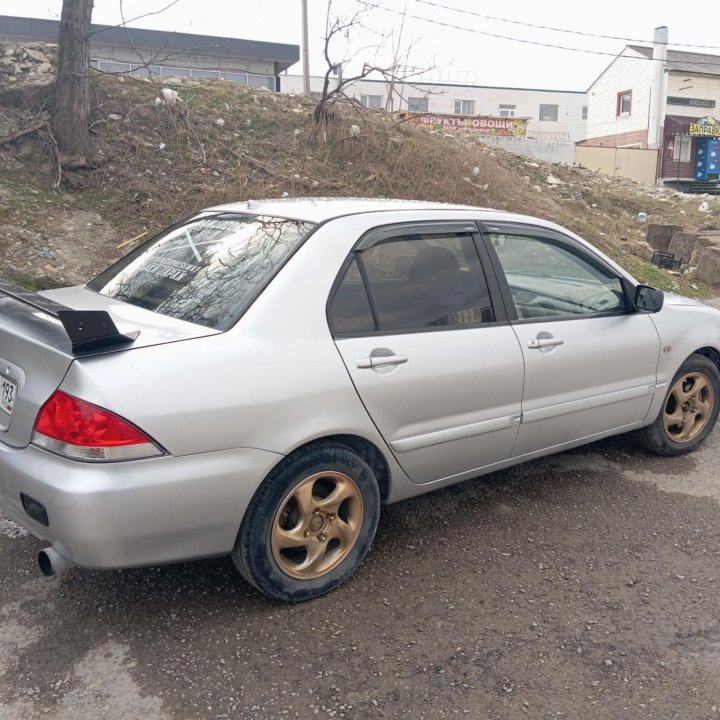 Mitsubishi Lancer, 2005