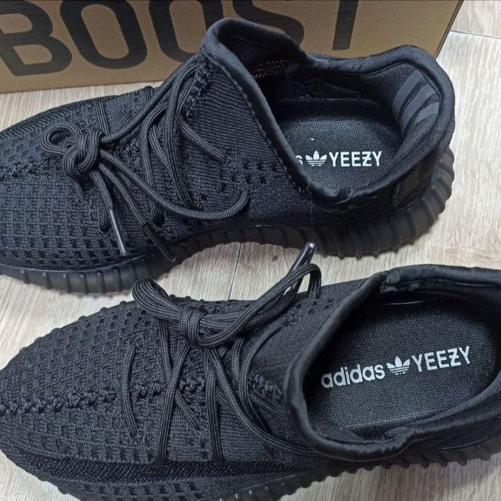 Кроссовки Adidas Yeezy Boost 350