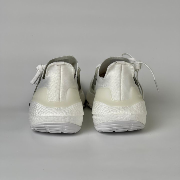 Кроссовки Adidas белые