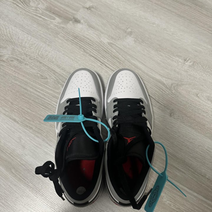 Оригинальные Nike Jordan 1 Low, 26 cm