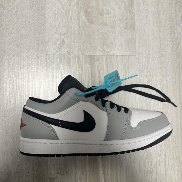 Оригинальные Nike Jordan 1 Low, 26 cm