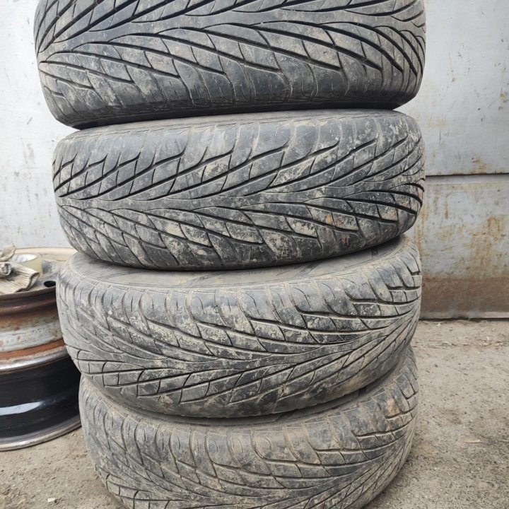 205/70 R15