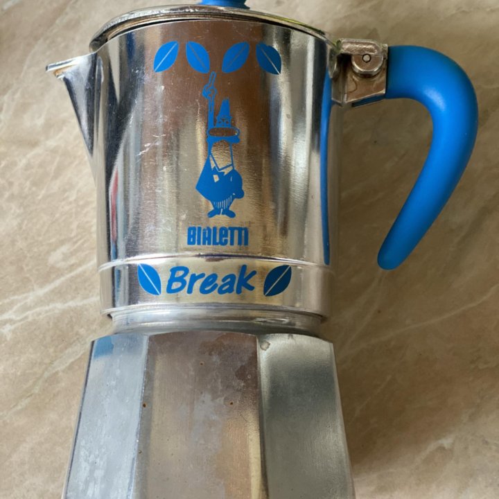 Гейзерная кофеварка Bialetti на 3 чашки