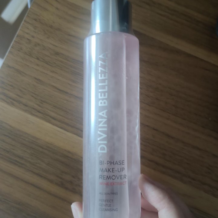 Wine BI-phase make up remover Divina belezza