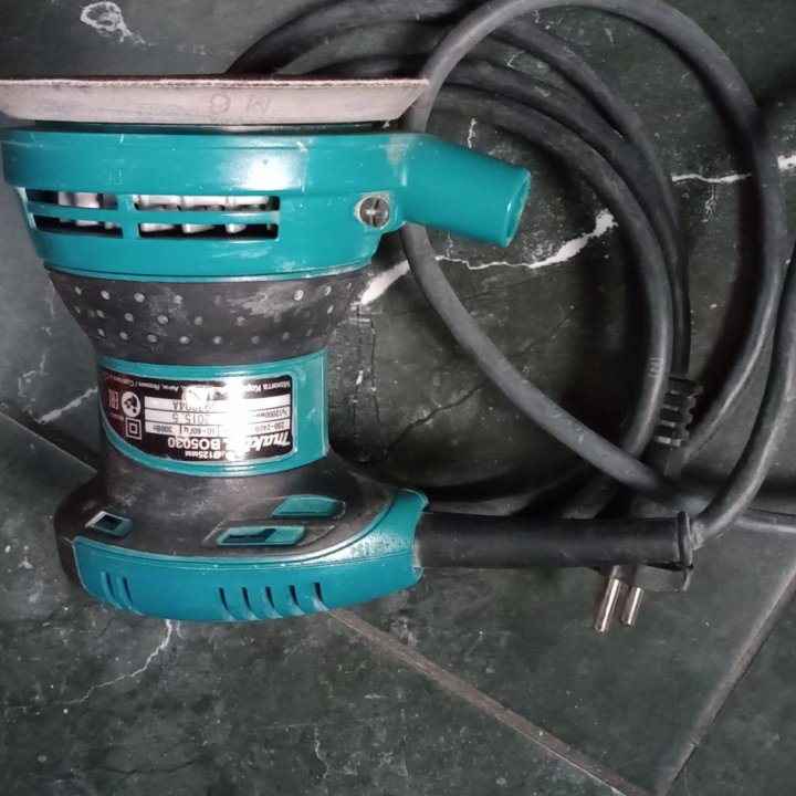 Makita BO5030