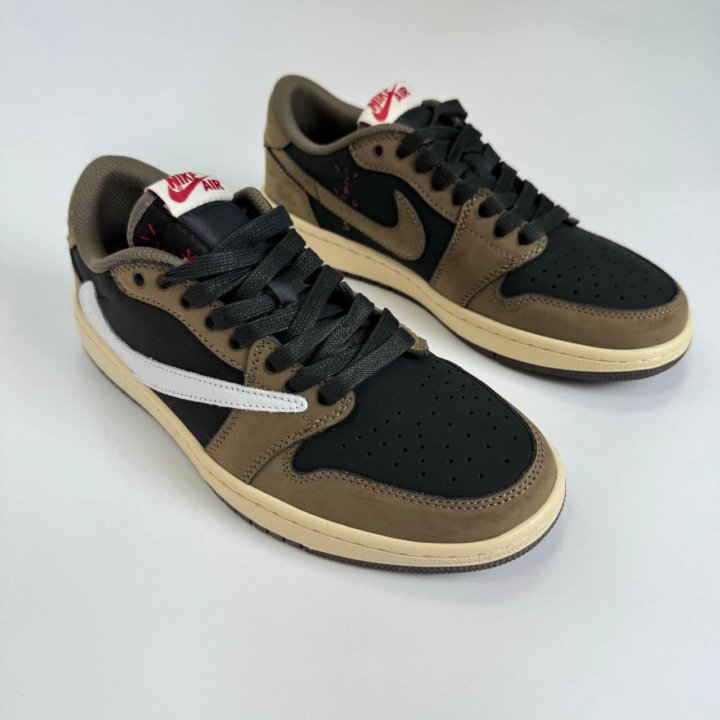 Кроссовки мужские Nike Air Jordan 1 Retro Low