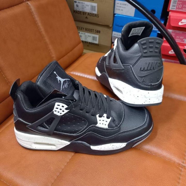 Кроссовки Nike Air Jordan 4 Retro, весна