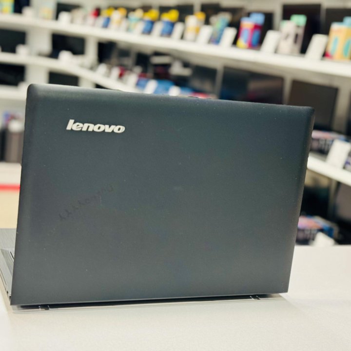 Ноутбук Lenovo / A4-6210 / 8G / SSD / R5 M330