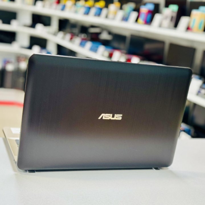 Ноутбук Asus / Pentium N4200 / 4G / SSD 120G