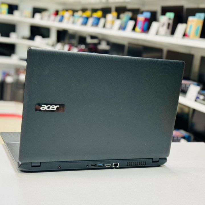 Ноутбук Acer / A6-7310 / 8G / SSD 256G / Radeon