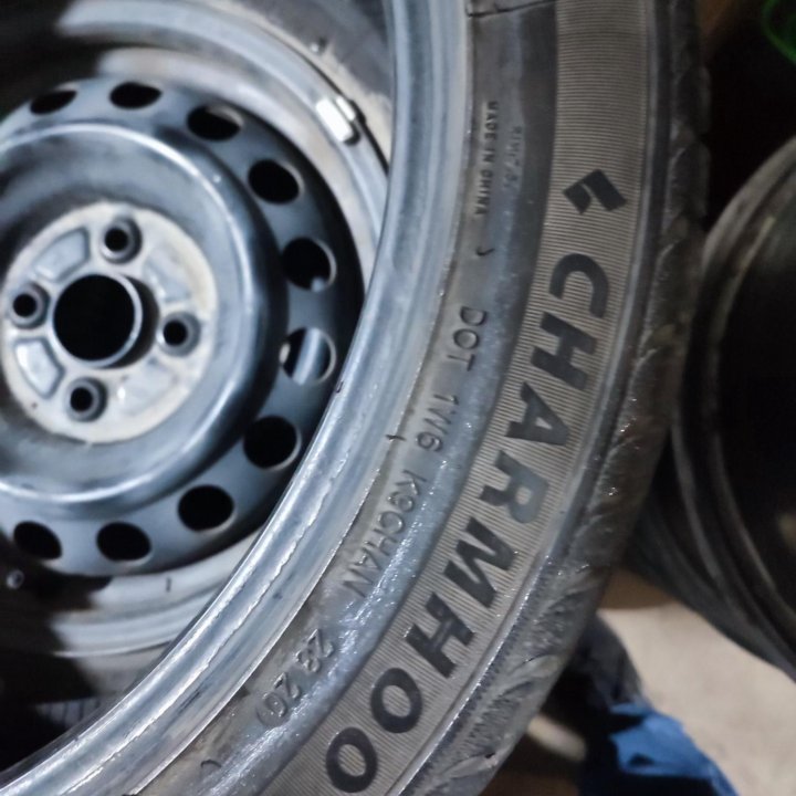 Пара шин Charmhoo Winter Sport 225/45 R18