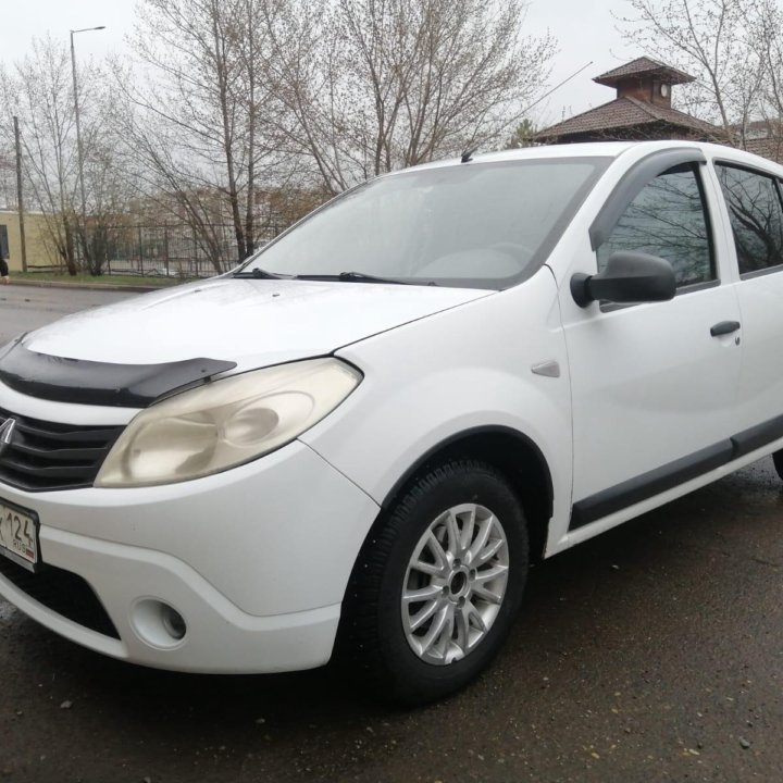 Renault Sandero, 2011