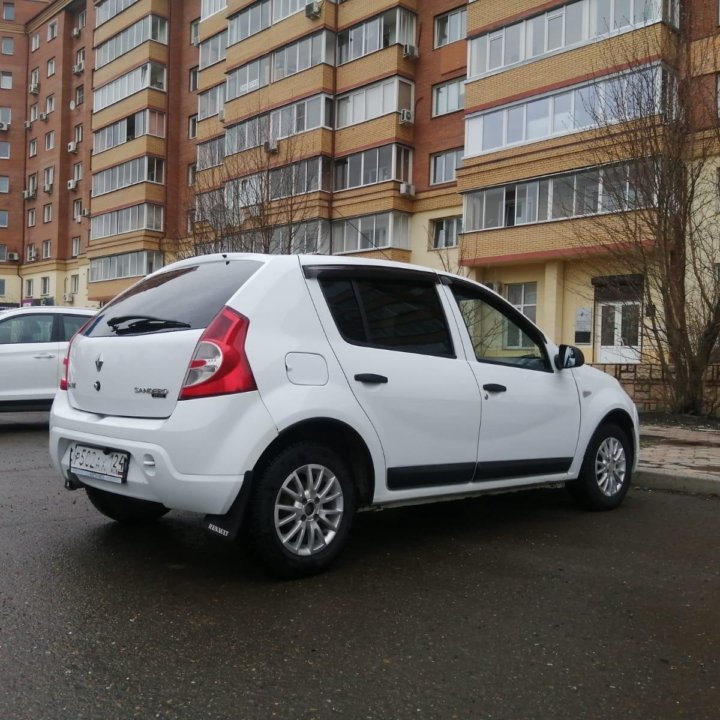 Renault Sandero, 2011