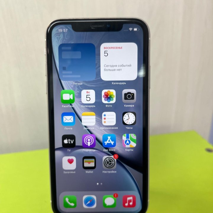 Apple iPhone XR 64Gb