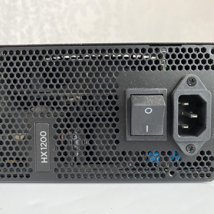 Блок питания Corsair HX1200