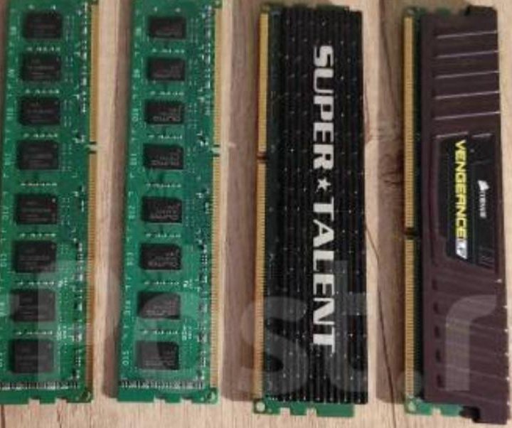 Память DDR3 4планки 16gb