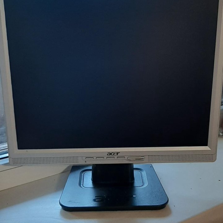 Монитор б/у