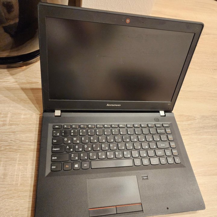 Lenovo E31-80, core i3(6 gen), 8gb, 256SSD, 13.3