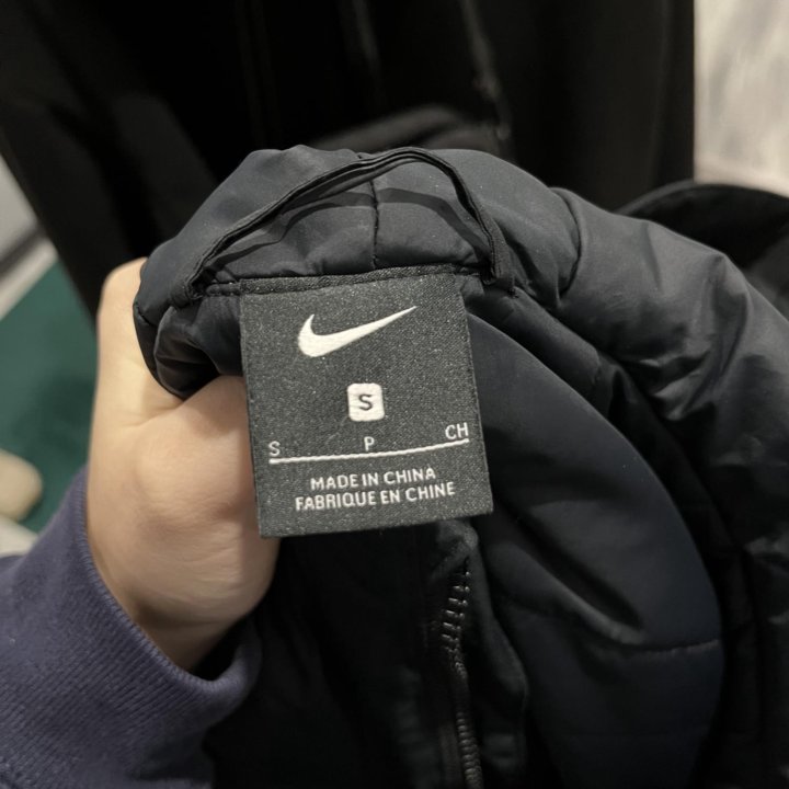 зимняя куртка удлиненная nike