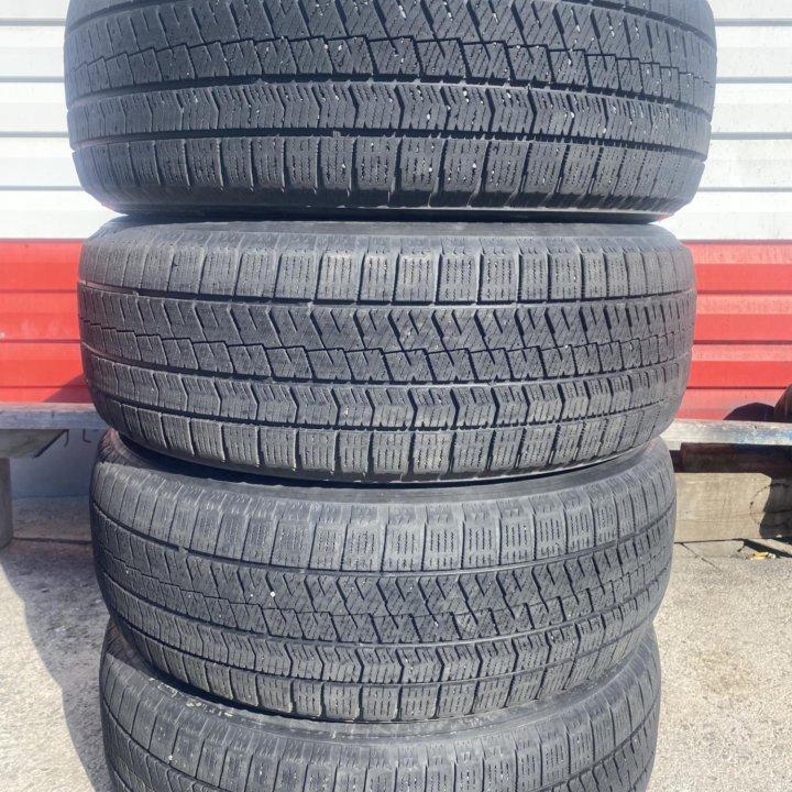 215/60/17 Bridgestone vrx2 липучка