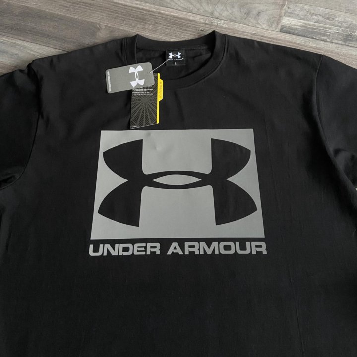 Футболка Under Armour