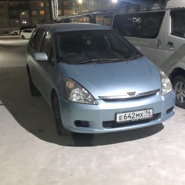 Toyota Wish, 2003