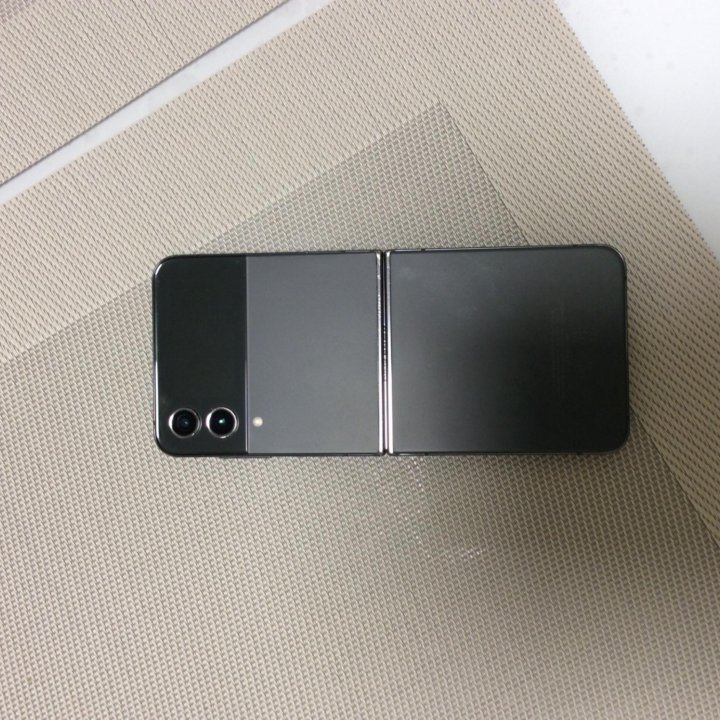 Samsung z flip 4