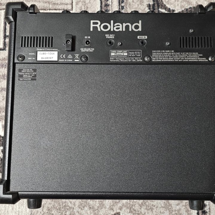 Комбоусилитель roland cube-10gx