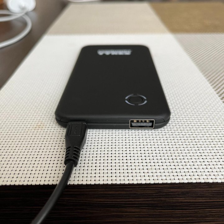 Power Bank тонкий 4000 mah