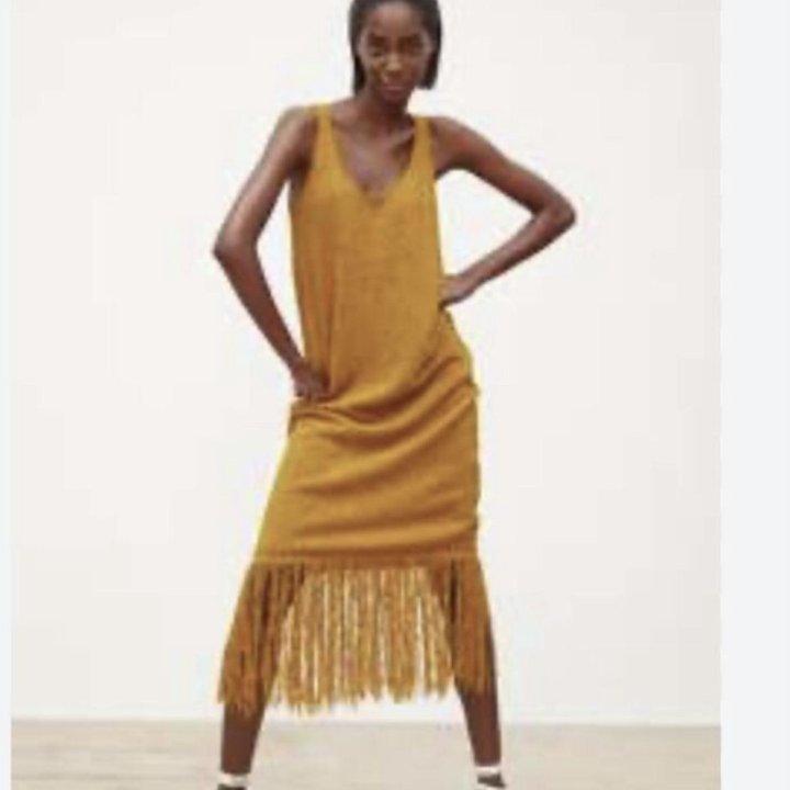 Продаю Платья