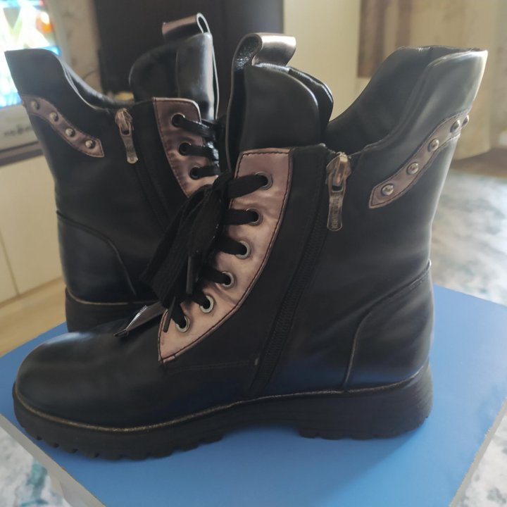 Ботинки на девочку