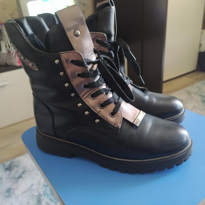 Ботинки на девочку