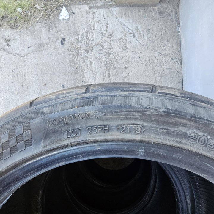 Шина на докатку Tri-Ace Racing King 205/45R16