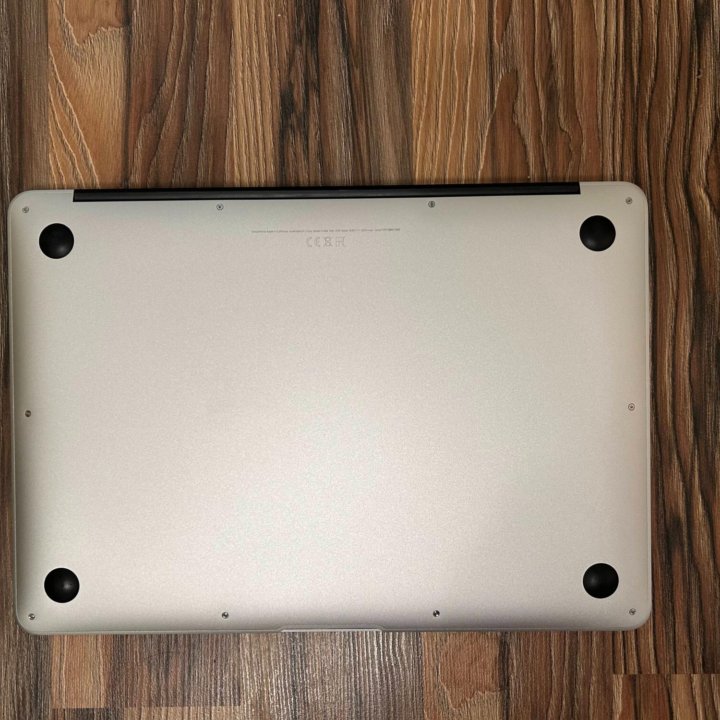 Macbook Air 13 (2017) 8 GB/128GB A1466