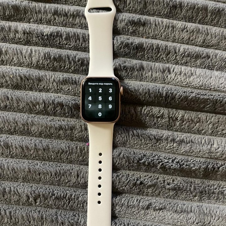 Apple Watch Series 5 40mm (Розовые)