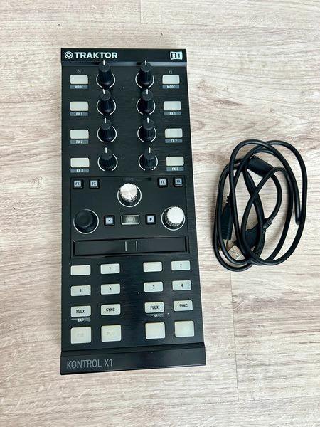 Native Instruments Traktor Kontrol X1 MK2