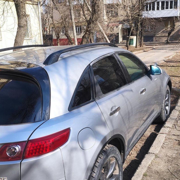 Infiniti FX-Series, 2005