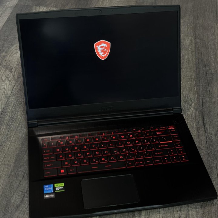 Продам игровой ноутбук MSI GF63