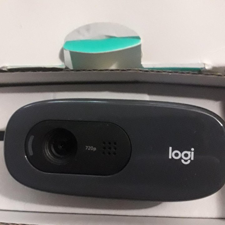 Веб-камера Logitech c270