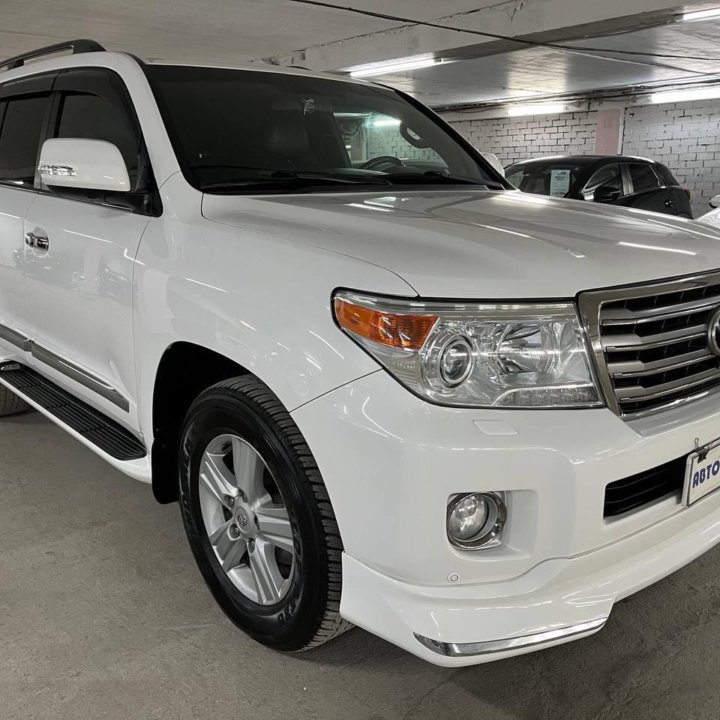 Toyota Land Cruiser, 2013